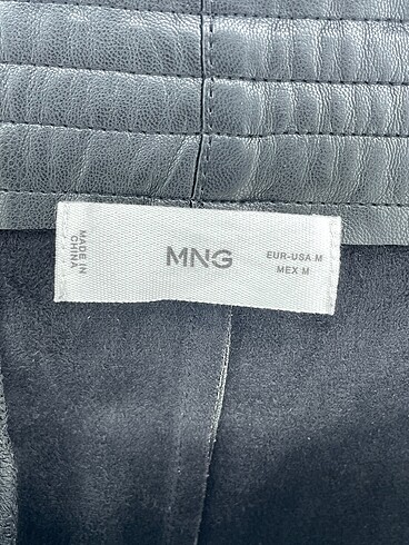 m Beden siyah Renk Mango Mini Şort %70 İndirimli.