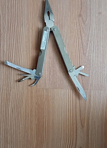 Diğer Çok amaçlı kampçılık çakısı 