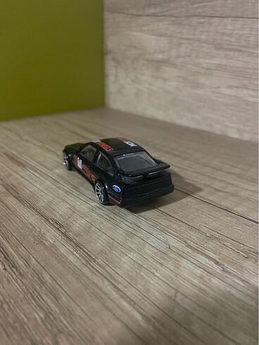  Beden Hotwheels ford sierra