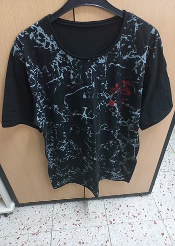 Siyah Baskılı Kısa Kollu Salaş Kadın Tişört - Görsel 2