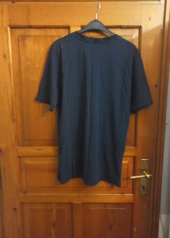 Düğmeli Siyah Bağlama Desenli Erkek Tişört - Görsel 6