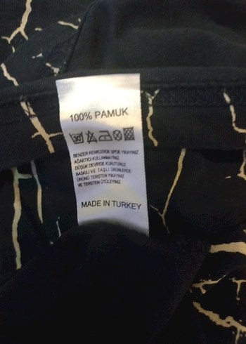 Düğmeli Siyah Bağlama Desenli Erkek Tişört - Görsel 7