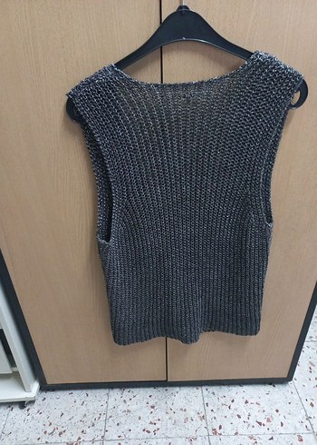 Gri V Yakalı Kısa Triko Kadın Yelek - Görsel 5