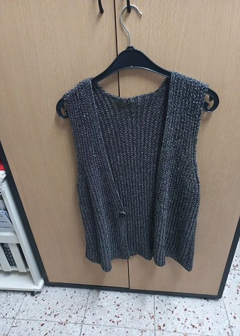 Gri V Yakalı Kısa Triko Kadın Yelek - Görsel 7