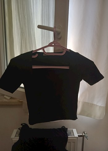 s Beden Siyah Mini Crop Top Kısa Kollu