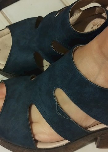 Zara Mavi Dolgu Topuklu Tokalı Kadın Sandalet