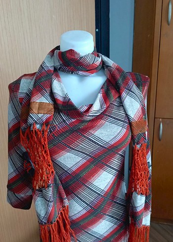 Püsküllü Gri Kadın elbise ve şal - Görsel 2