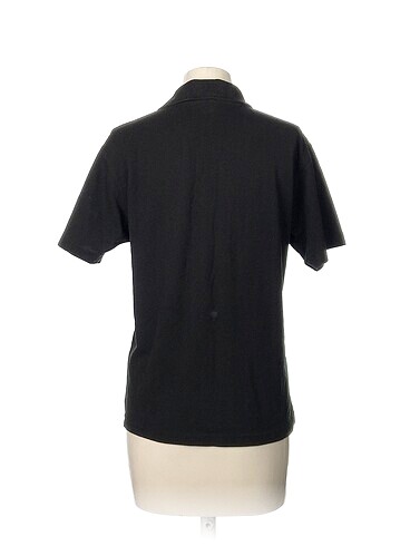m Beden Diğer T-shirt %70 İndirimli.