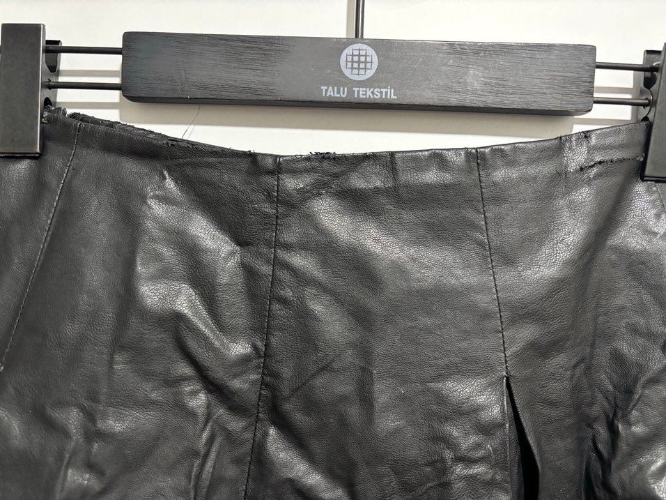 Siyah Deri Volanlı Midi Etek - Görsel 2