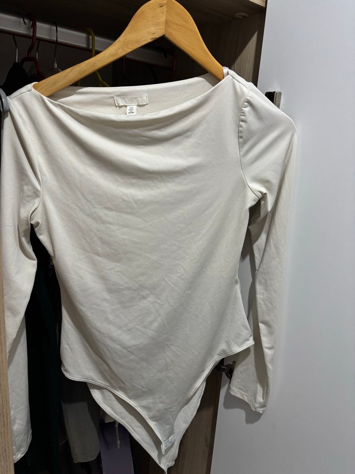 Uzun Kollu Beyaz Keten Bluz - Görsel 2