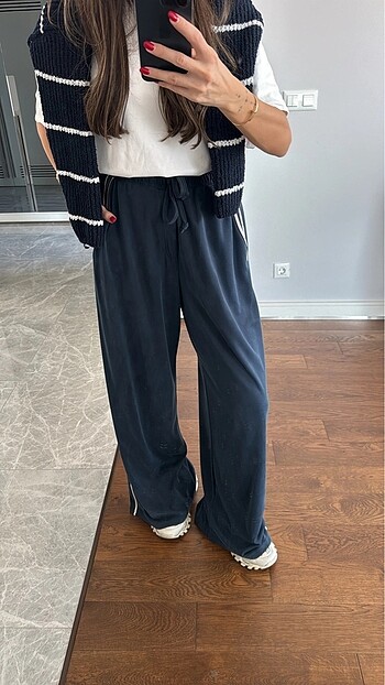 Marka model modal kumaş yanları şeritli pantolon