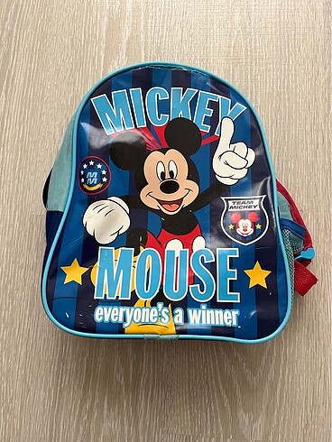 Mickey mouse anaokulu çantası
