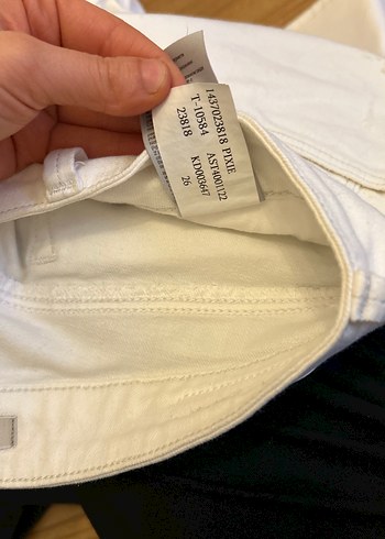 Beyaz Kadın Midi Bermuda Şort - Görsel 7