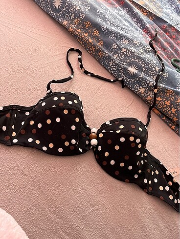 Bikini üstü