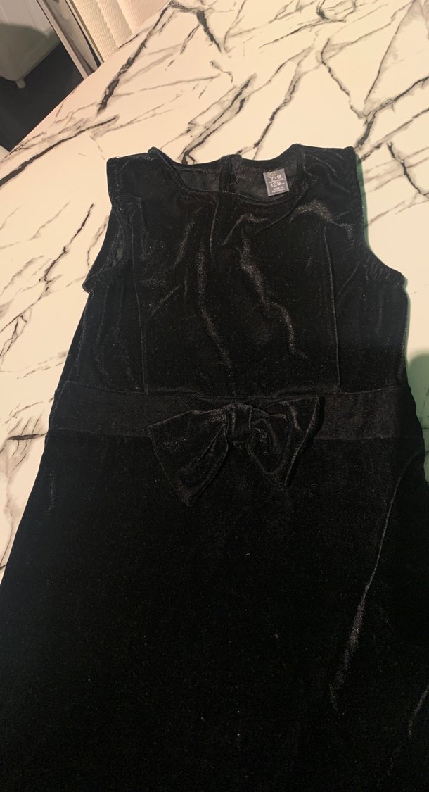 Kız Çocuk Siyah Süet V Yaka elbise - Görsel 2