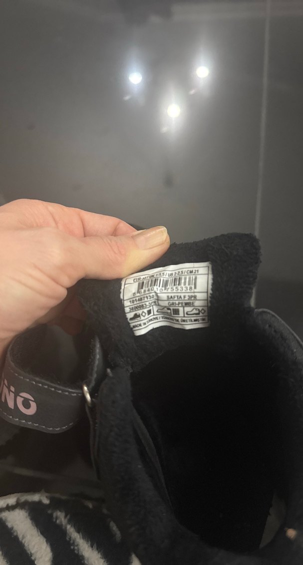 Kız Çocuk Siyah Gri Baskılı Spor Ayakkabı - Görsel 3