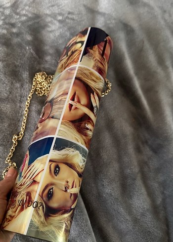 Zincir Detaylı Altın Renk Kadın Portföy Çanta - Görsel 4