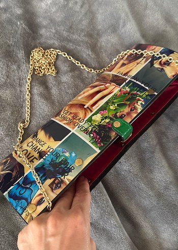 Zincir Detaylı Altın Renk Kadın Portföy Çanta - Görsel 3