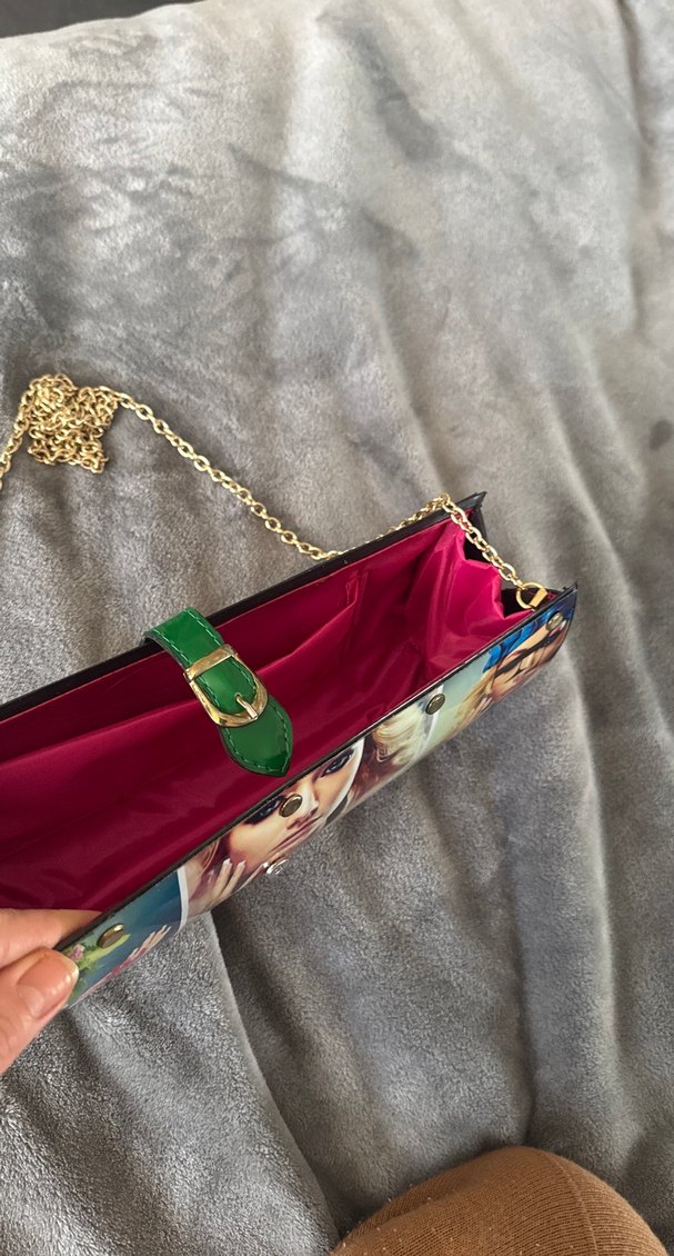 Zincir Detaylı Altın Renk Kadın Portföy Çanta - Görsel 2