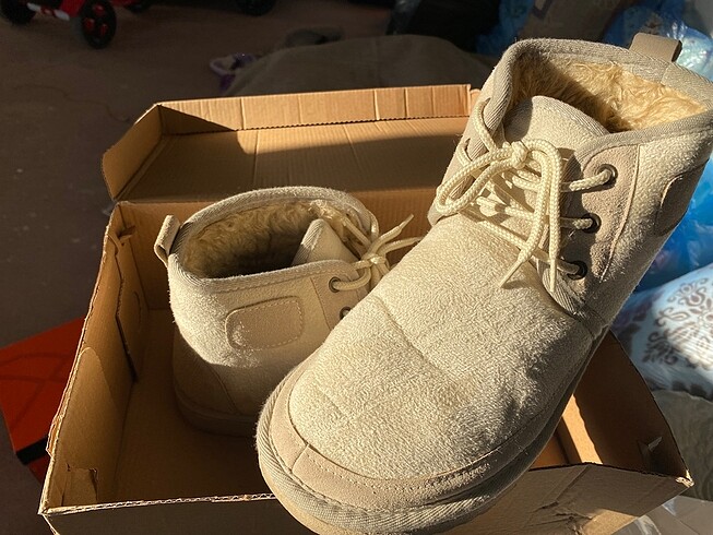 39 Beden Ugg bot