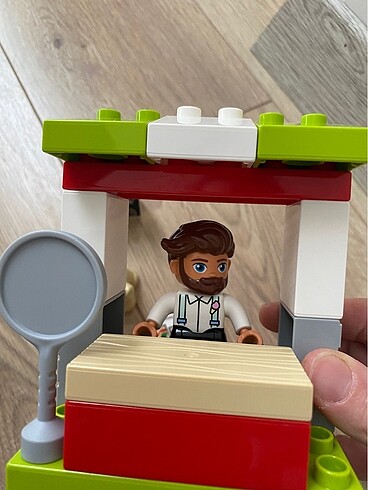 Beden Lego duplo pizza standı