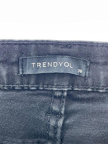 36 Beden siyah Renk Trendyol & Milla Jean / Kot %70 İndirimli.