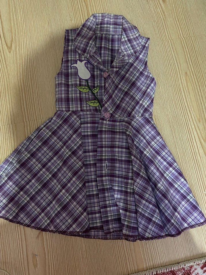 Kız Çocuk Mor Düğmeli Kolsuz Elbise - Görsel 2