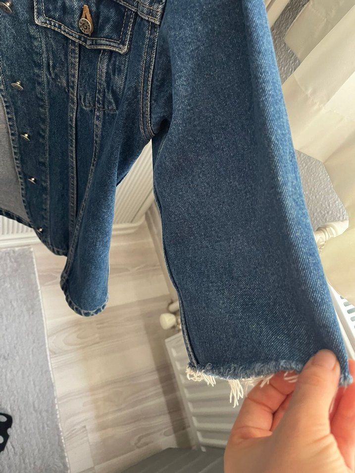 Düğmeli Kısa Mavi Kadın Kot Ceket - Görsel 2