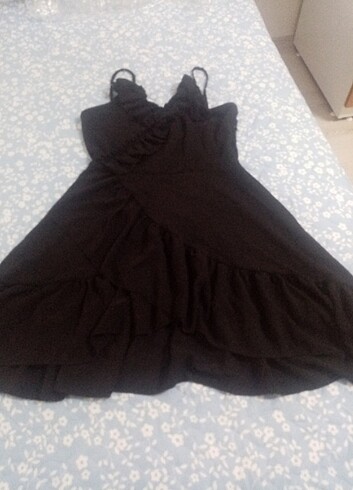 m Beden Fırfırlı askılı mini elbise 