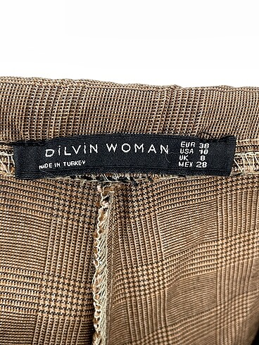 38 Beden çeşitli Renk Zara Düz Kesim %70 İndirimli.