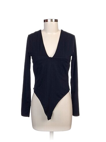 H&M Bluz %70 İndirimli.