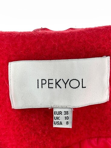 38 Beden kırmızı Renk ipekyol Kaban %70 İndirimli.