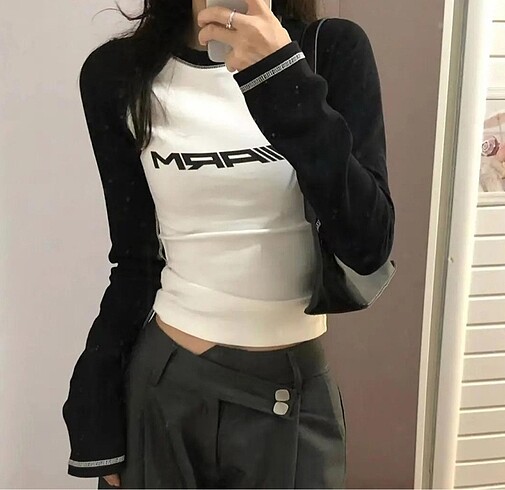 Siyah Raglan Kollu Racing ARM Beyaz Uzun Kollu Crop