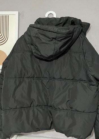 Siyah Kapüşonlu Fermuarlı Kadın Kışlık Mont - Görsel 4