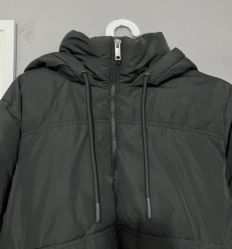 Siyah Kapüşonlu Fermuarlı Kadın Kışlık Mont - Görsel 2