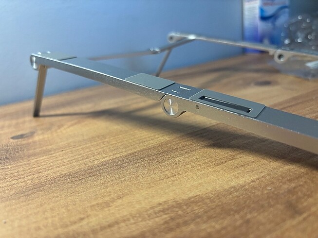 Alüminyum laptop standı - Görsel 5