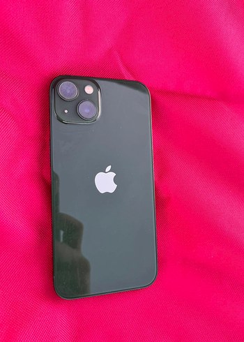 Apple iPhone 13 yeşil