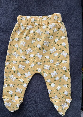 Çiçek Desenli Sarı Kız Bebek Pantolon - Görsel 2