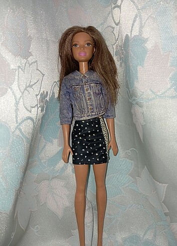 Barbie Esmer Barbie Bebek