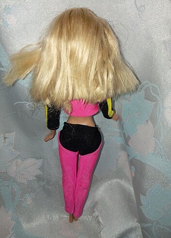  Beden Sporcu Barbie bebek 