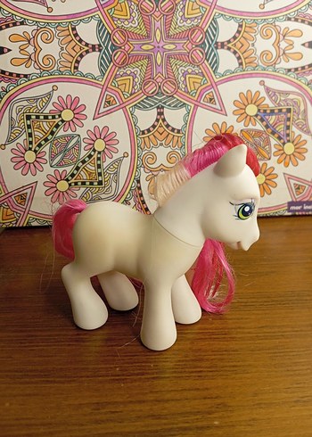 G3 2007 MY LITTLE PONY ÇİLEK SÜRPRİZİ