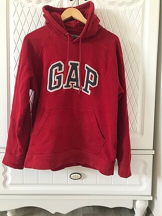 GAP sweat