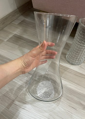 Şeffaf ve Beyaz Desenli Vazo Seti - Görsel 3