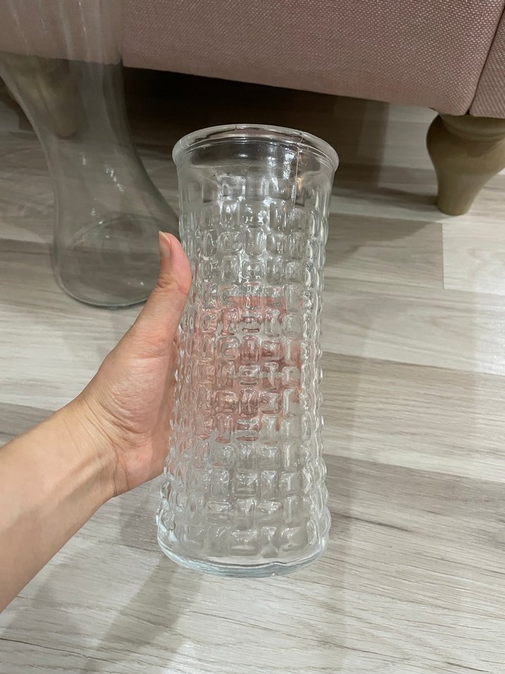 Şeffaf ve Beyaz Desenli Vazo Seti - Görsel 4