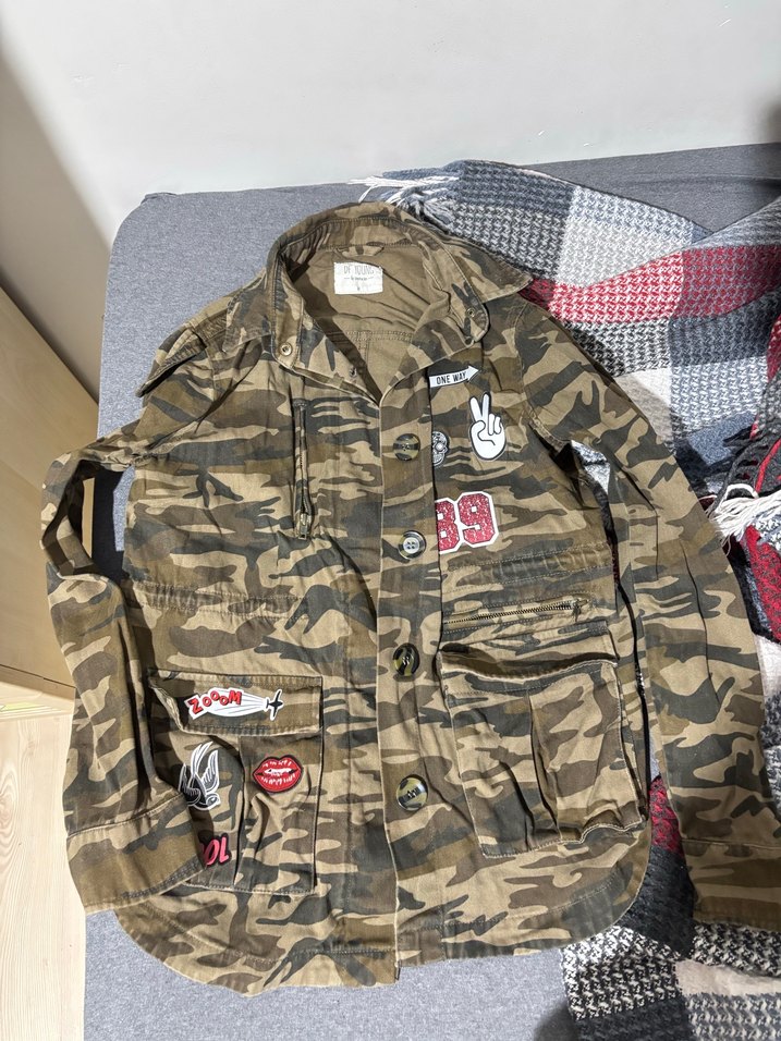 Düğmeli Kamuflaj Desenli Kadın Ceket - Görsel 2