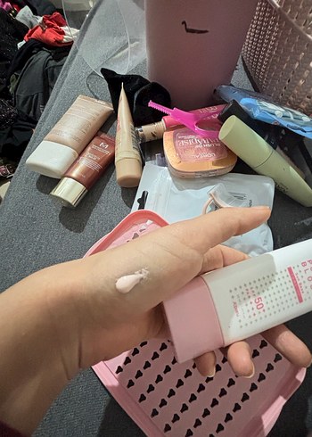 Missha renkli güneş koruyucu - Görsel 3