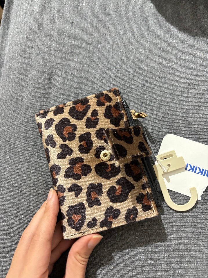 Kahverengi Leopar Desenli Süet Fermuarlı Cüzdan - Görsel 3