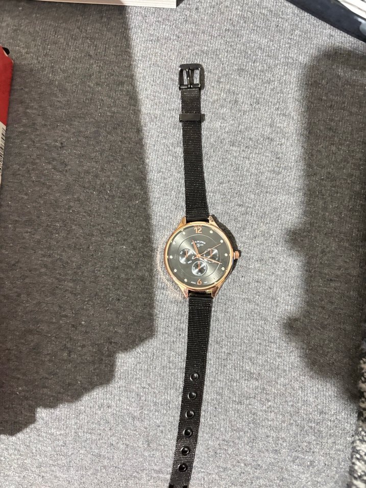 Siyah Kordonlu Kadın Saat - Görsel 2