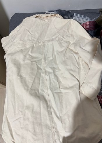 Düğmeli Beyaz Keten Midi Ceket - Görsel 3