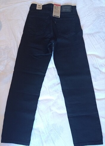 27 Beden siyah Renk Orijinal Levi's 724 Jean